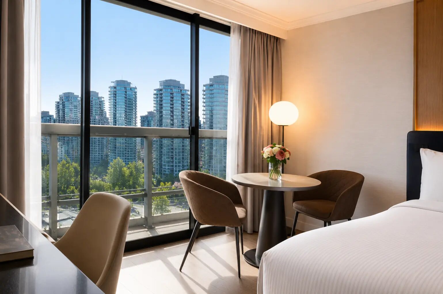 One Bedroom Suites at Pinnacle Hotel Harbourfront, downtown Vancouver, photo 1